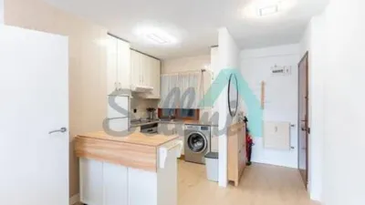 Piso en alquiler en Ciudad-Naranco-Vallobín, Ciudad-Naranco-Vallobín (Oviedo) de 800 €<span>/mes</span>