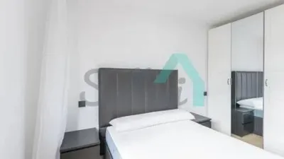 Piso en alquiler en Ciudad-Naranco-Vallobín, Ciudad-Naranco-Vallobín (Oviedo) de 800 €<span>/mes</span>