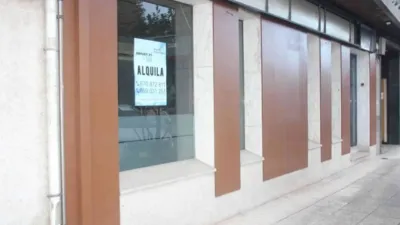 Local comercial en alquiler en Padrón - Vista 2