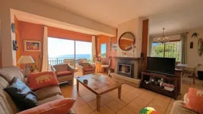 Chalet on Carrer de les Moreres photo 7