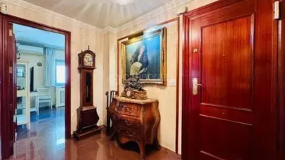 Apartment in Ensanche photo 4