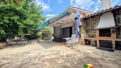 Chalet on Carrer de Bèlgica photo 33