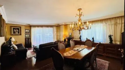 Apartment in Ensanche photo 3