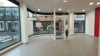 Local comercial en alquiler en Ribeira - Vista 3