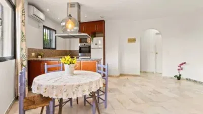 Apartment on Avenida de la Puerta del Mar photo 9