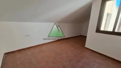 Apartment in Alcaucín photo 4