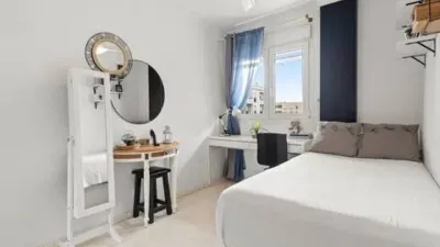 Apartment on Calle de Celestino Prieto Aza photo 13