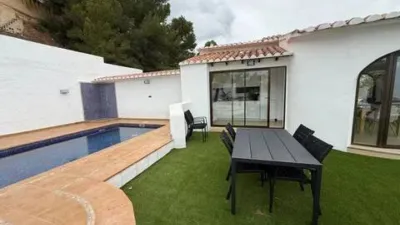 Chalet on Calle Oltamar No Number photo 25