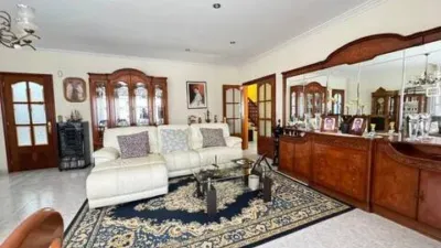 Chalet on Carrer de Sabadell photo 4