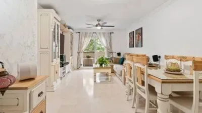 Apartment on Calle de Celestino Prieto Aza photo 5