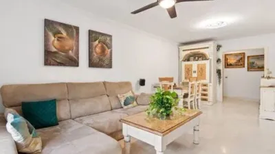 Apartment on Calle de Celestino Prieto Aza photo 6