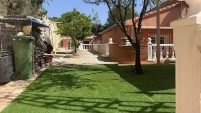 Chalet on Partida Cometa Iii No Number Street photo 6