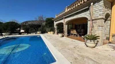 Chalet on Carrer de Sabadell photo 3