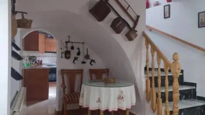 Chalet en calle de Santiago Huertas photo 6