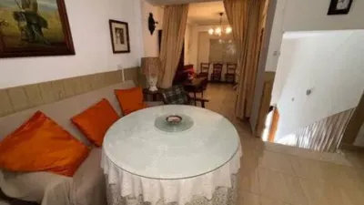 Terraced House in Calzada de San Francisco photo 5