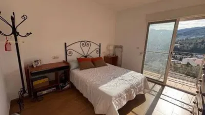 Terraced house on Avenida de Profacio photo 15