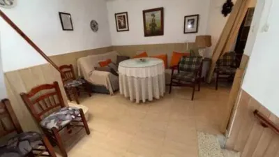 Terraced House in Calzada de San Francisco photo 4