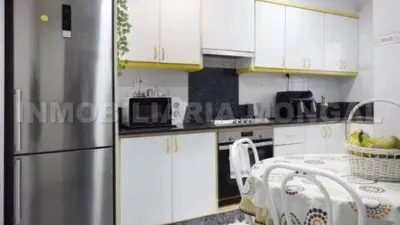 Top-floor apartment in Esplugues de Llobregat photo 17