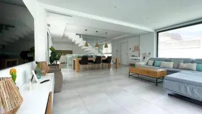 Chalet on Calle Dinamarca photo 5