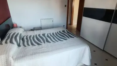 Apartment in Santa Coloma de Gramenet photo 8