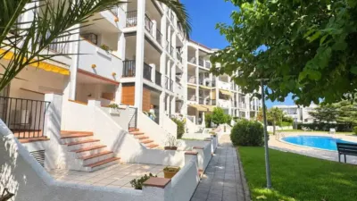 Apartment in Castelló d'Empúries photo 12