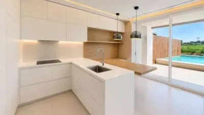 Flat at 3 Luis Garcia Cereceda Street photo 5