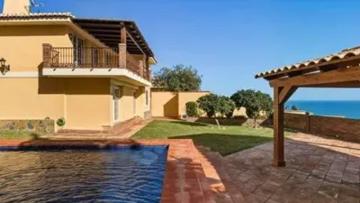 Chalet on Calle Córdoba photo 27