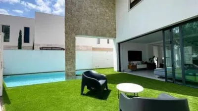 Chalet on Calle Dinamarca photo 9