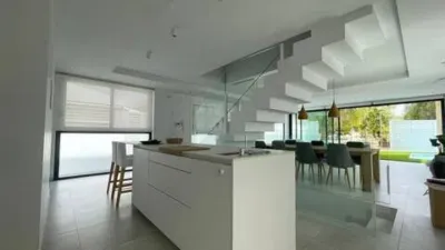 Chalet on Calle Dinamarca photo 22