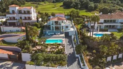 Chalet on Calle del Lago, Urbanisation La Cala Golf, 17 photo 2