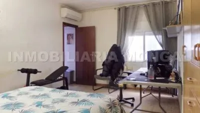 Top-floor apartment in Esplugues de Llobregat photo 30