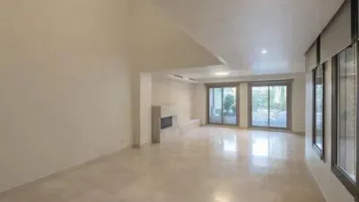 Townhouse on Mistral Street photo 9
