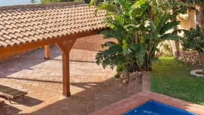 Chalet on Calle Córdoba photo 12