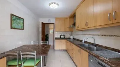 Piso en calle Falua photo 8