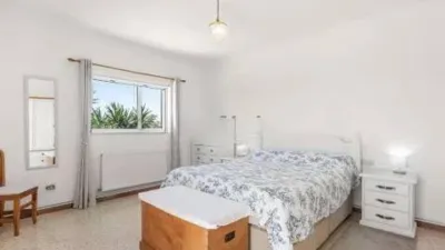 Chalet on Calle Cometa-Carrio S-N photo 3