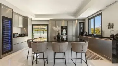 Chalet on Calle del Lago, Urbanisation La Cala Golf, 17 photo 4