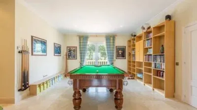 Chalet in Núcleo photo 18