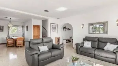 Chalet on Calle Cometa-Carrio S-N photo 9