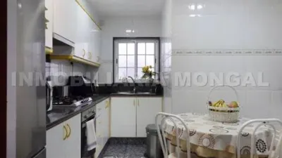 Top-floor apartment in Esplugues de Llobregat photo 13