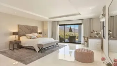 Chalet on Calle del Lago, Urbanisation La Cala Golf, 17 photo 6