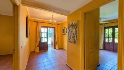 Chalet on Paseo de la Villa photo 6
