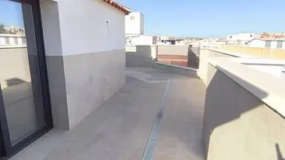 Duplex penthouse on Calle de la Reina Doña Violante photo 8