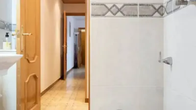 Apartment in Badia del Vallès photo 17