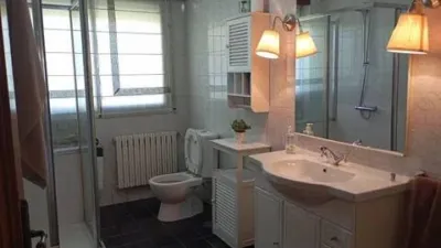 Chalet in San Cibrao Das Viñas (Capital) photo 12