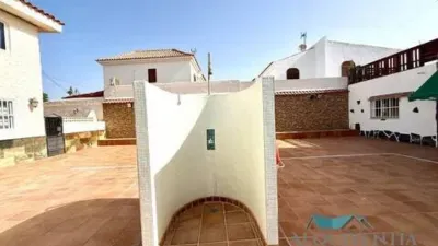 Casa adosada en calle Princesa Guayarmina photo 26