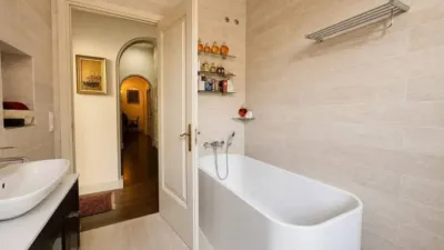 Apartment in Centre photo 16