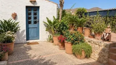 Terraced House on Carrer de Ciutat photo 25