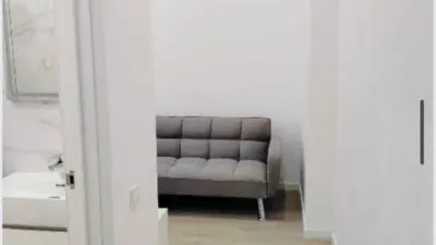 Apartment on Calle de Asturias photo 9
