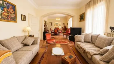 Apartment in Centre photo 3
