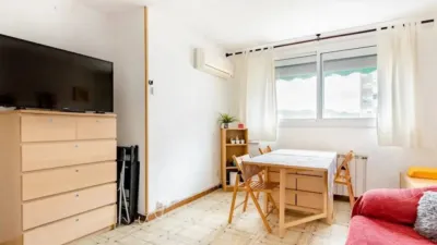 Apartment in Badia del Vallès photo 2